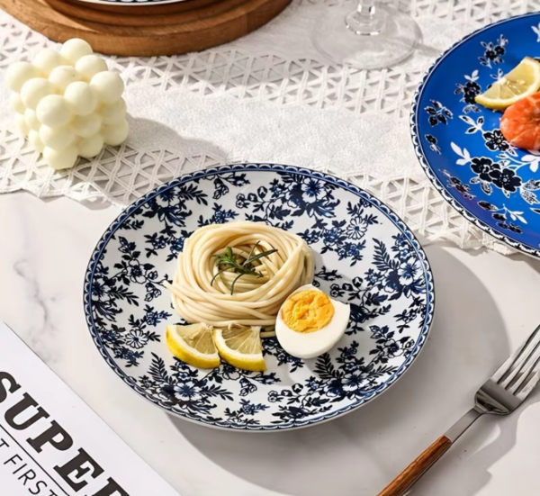 Assiette Porcelaine Japonaise Élégante et Durable